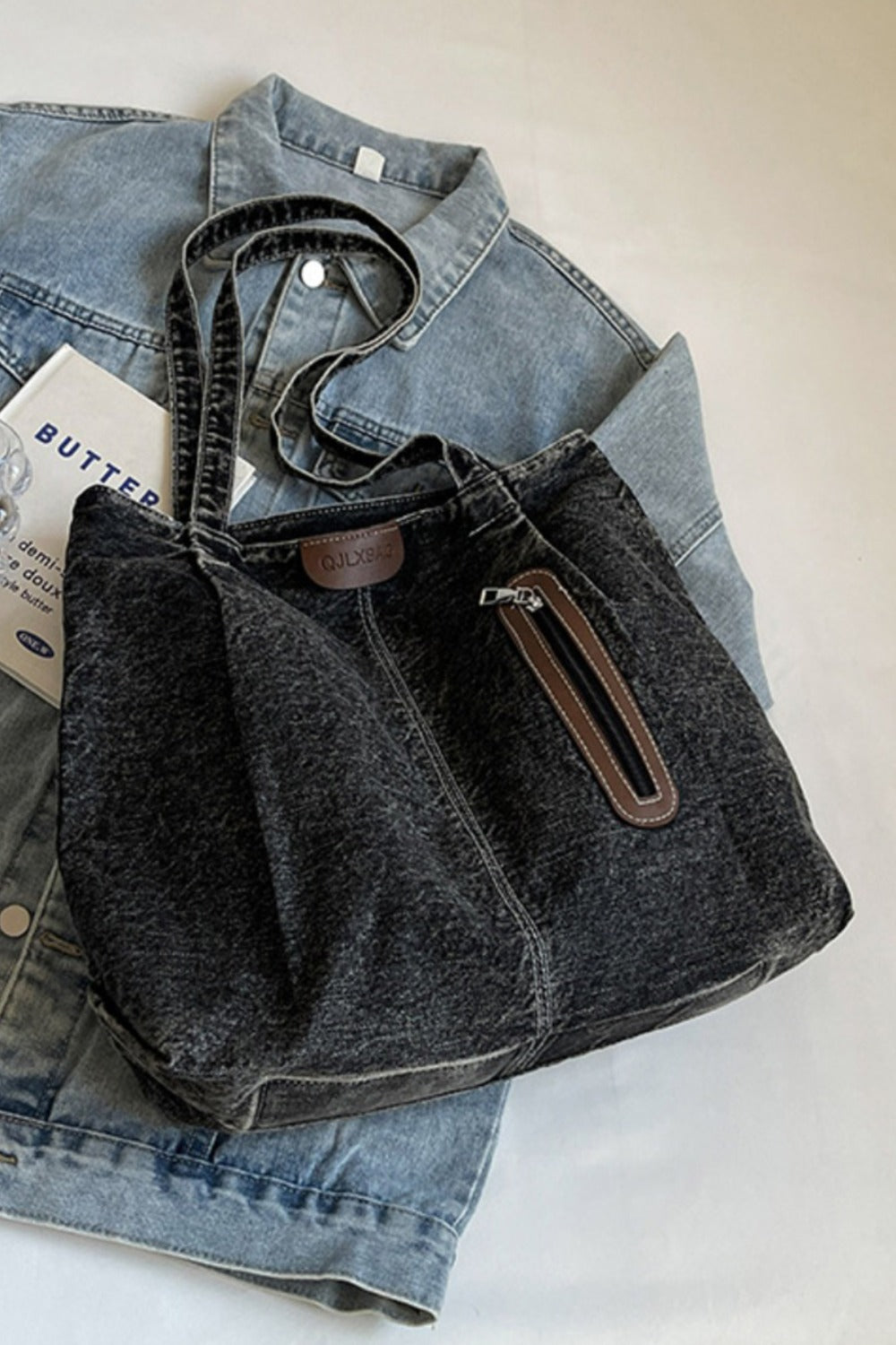 Shoulder Bag:  Denim Tote Bag with Zip