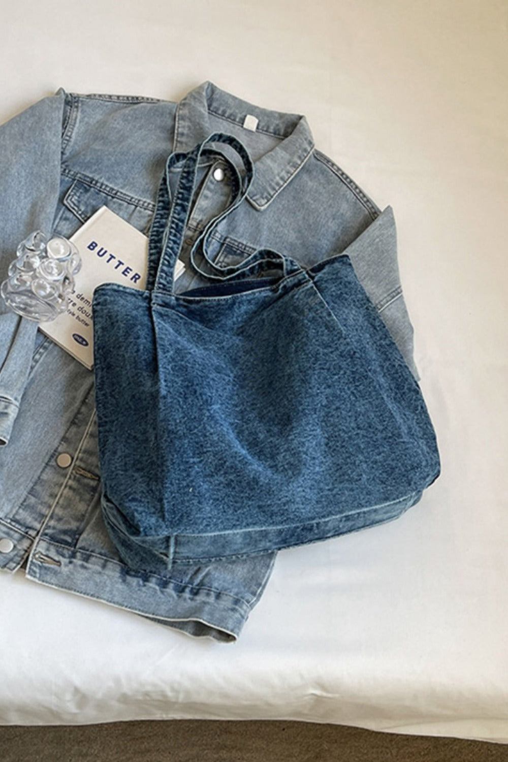 Shoulder Bag:  Denim Tote Bag with Zip